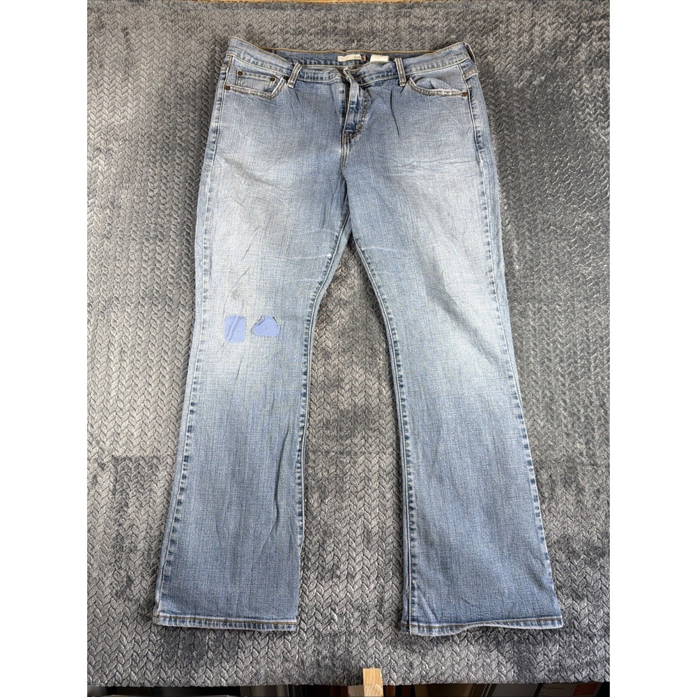 Levi's Women's 515 Boot Cut Jeans Size 16M Light Wash Blue